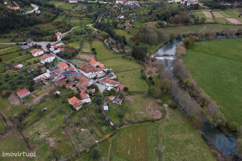 Casa de Campo T3 em Coimbra de 284,00 m2