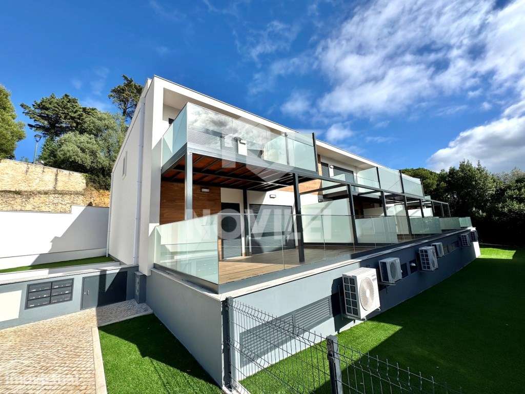 Moradia T3 em condomínio Fechado no centro de Leiria.-32