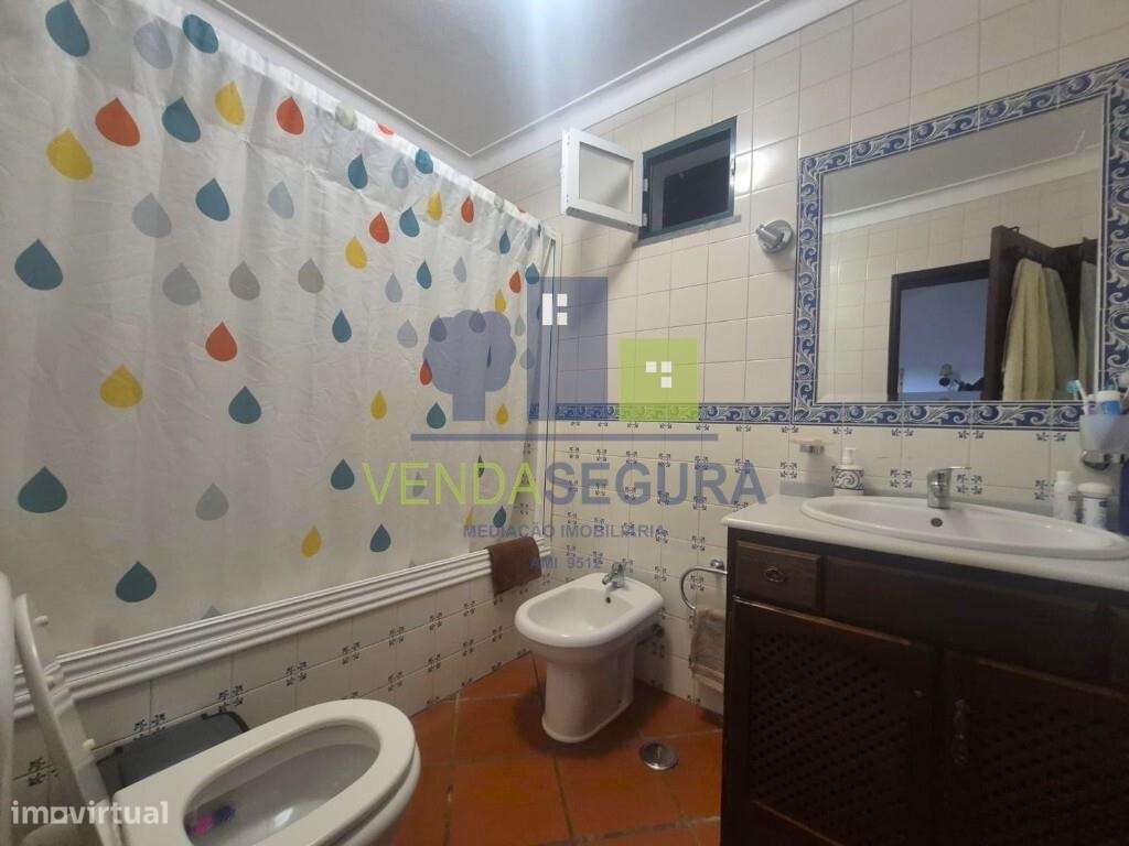 Moradia T3 com quintal, terraço e garagem | Pias-10