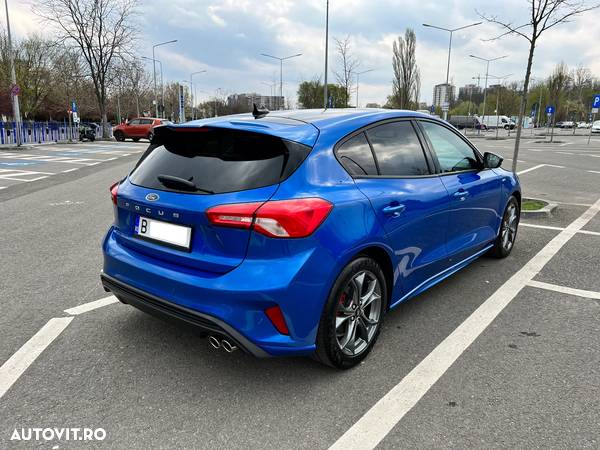 Ford Focus - 7