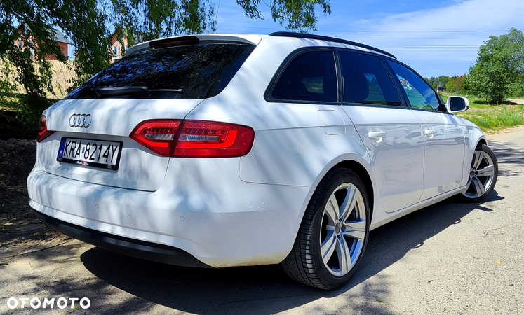 Audi A4 Avant 2.0 TDI DPF multitronic S line Sportpaket - 13