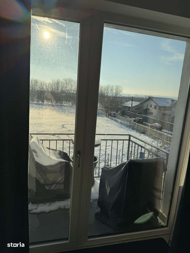 Apartament cu 3 camere, loc parcare, centrala, AC - zona Damila - Imagine principală: 5/15