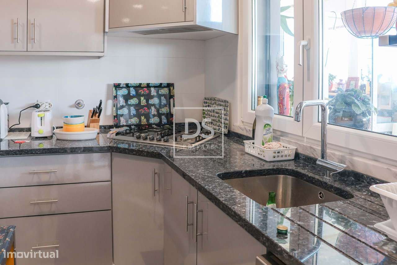 Moradia Moderna  T3 em Condomínio  - Próxima da Praia de Santa Cruz-10