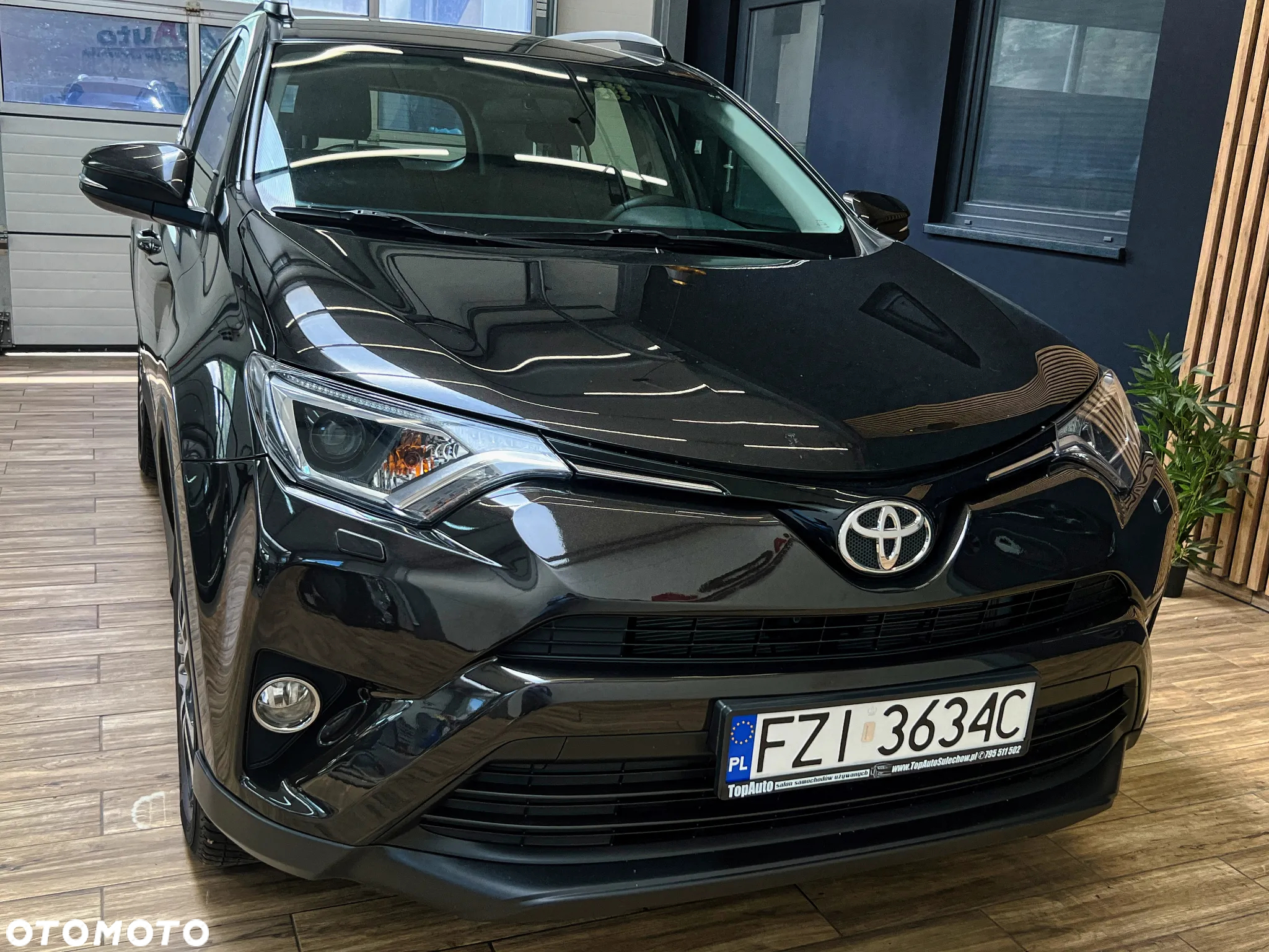 Toyota RAV4 2.0 D-4D Premium 4x2 - 2