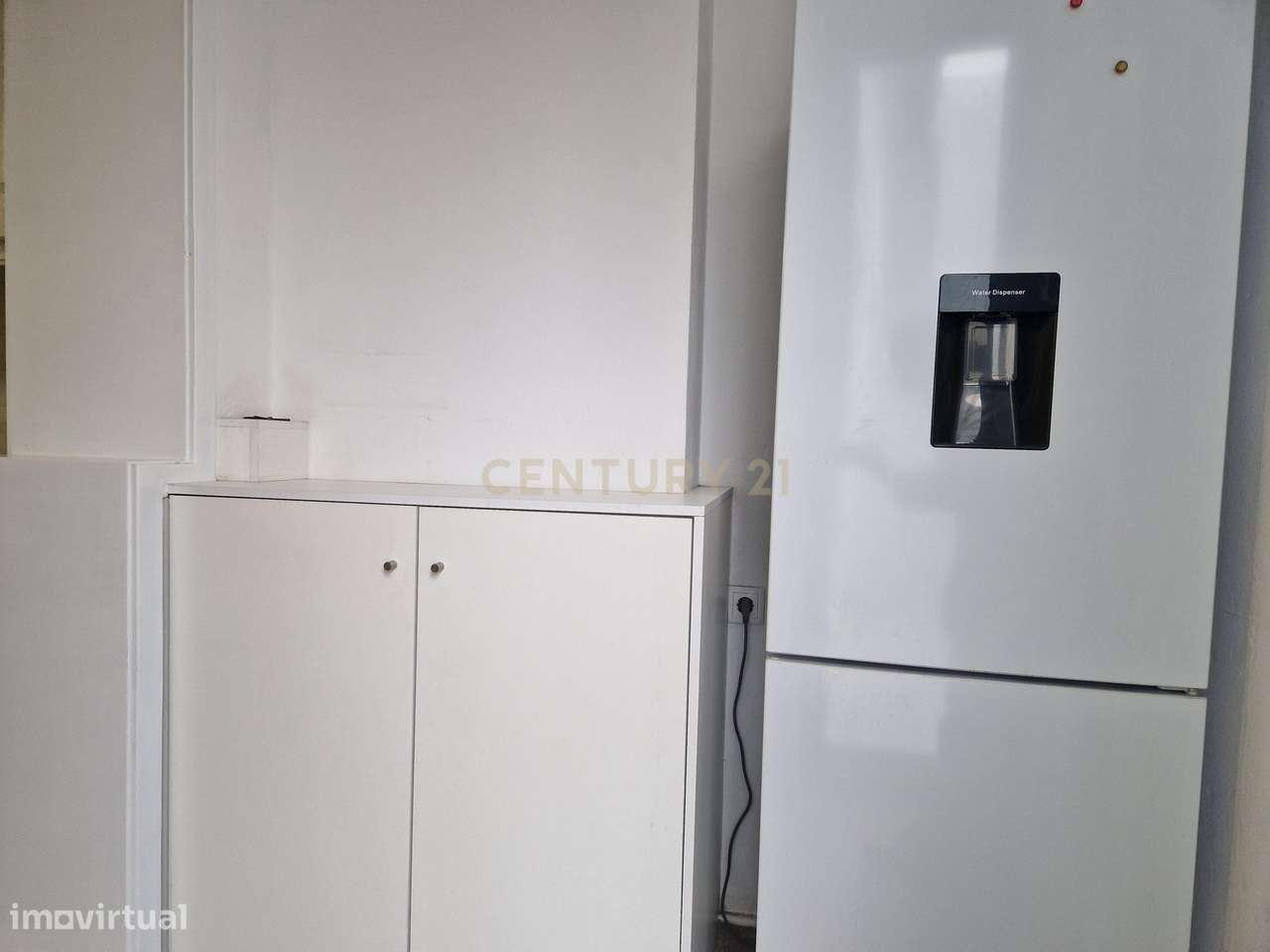 Apartamento T2+1 Renovado com Terraço na Constituição, Porto - Grande imagem: 5/16