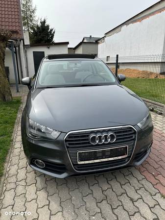 Audi A1 - 1