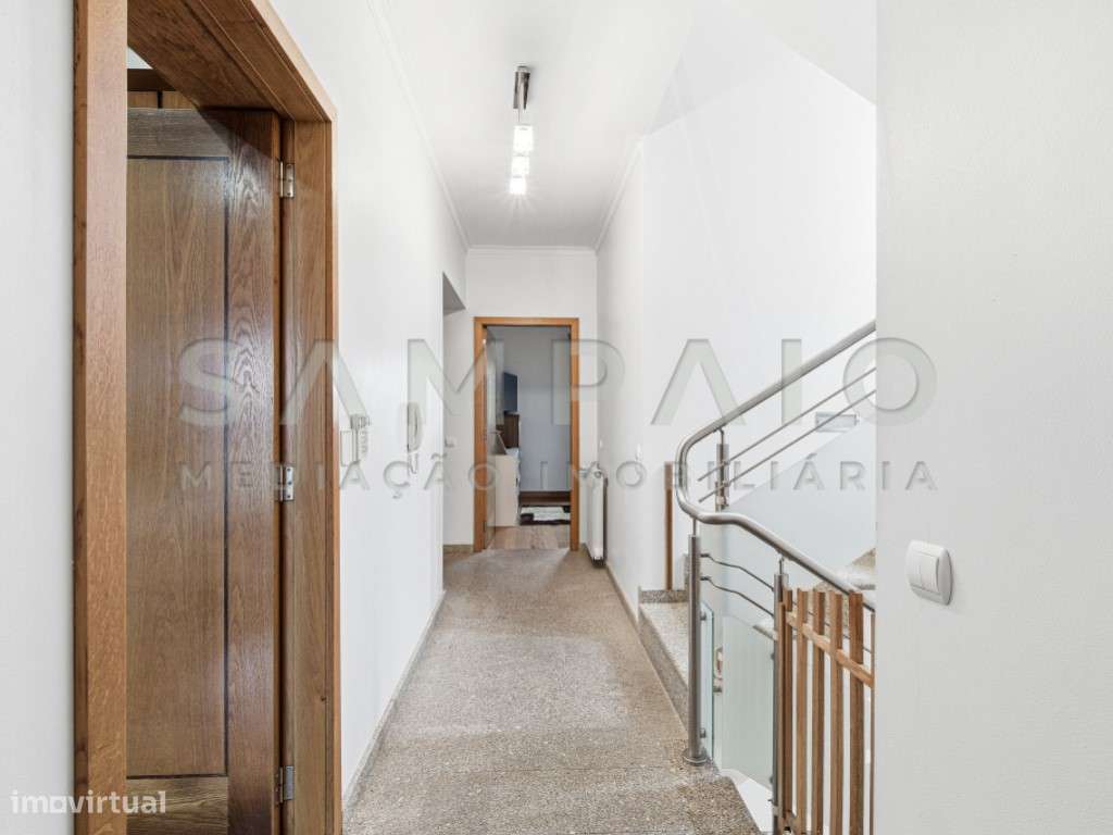 Moradia T4 - Jovim!-16