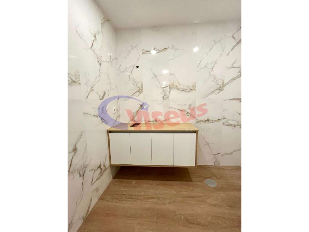 Apartamento T2 Avenida Santo Ovídio-21