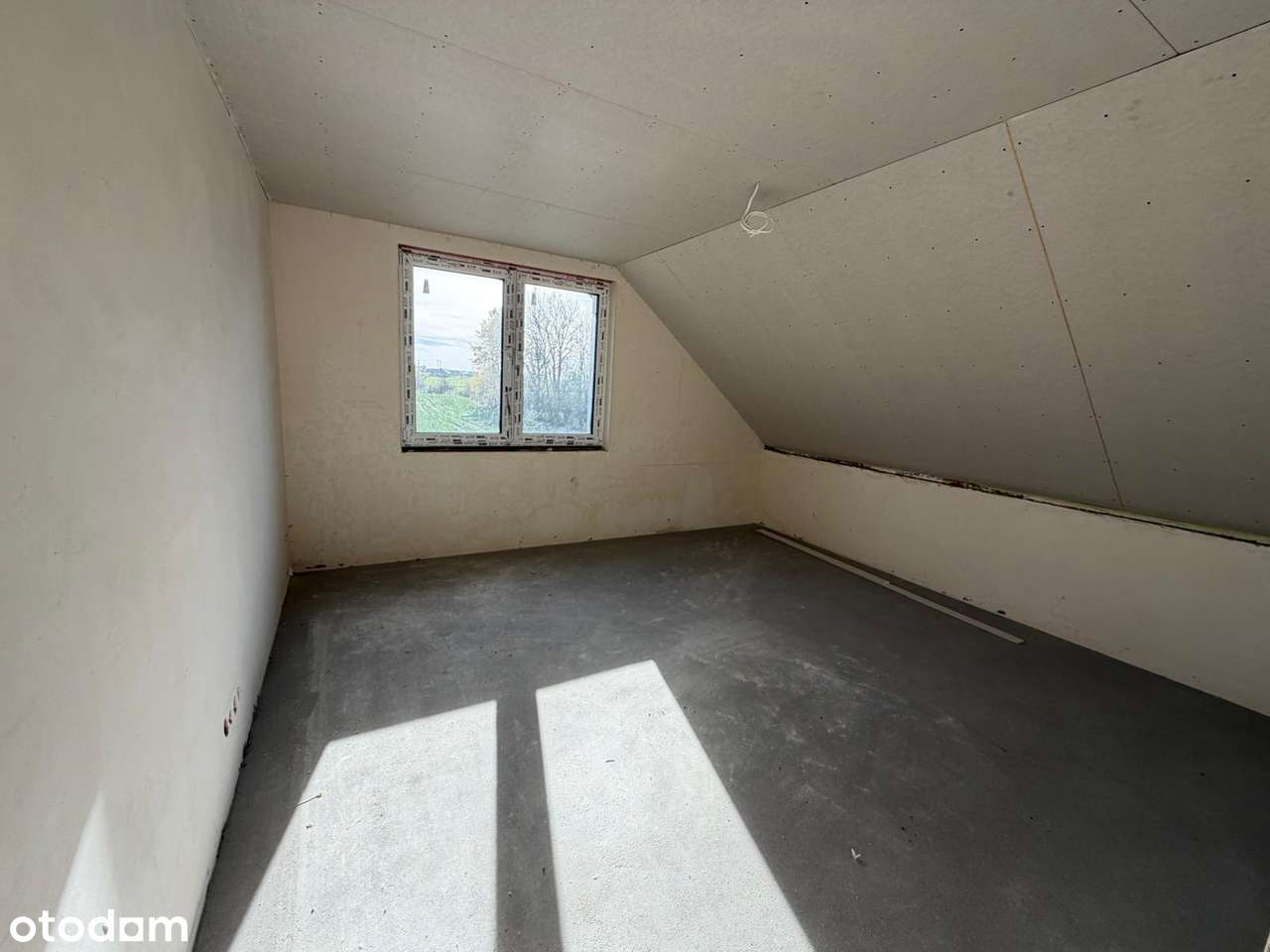 Piękny dom jednorodzinny pod lasem w Lipnie!-13