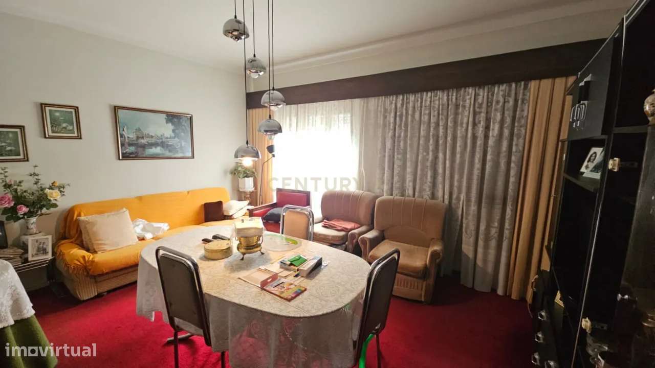 Moradia T4 com garagem em Ouressa, Mem Martins, Sintra - Grande imagem: 4/12