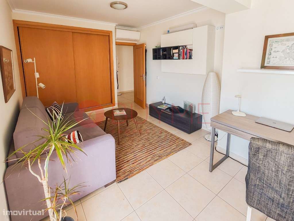 Apartamento T2 com Vista Mar no Centro de Quarteira a 3 Minutos da ...-13