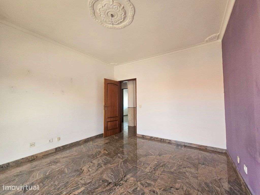 Apartamento T4 Central  Gaio Rosário-23