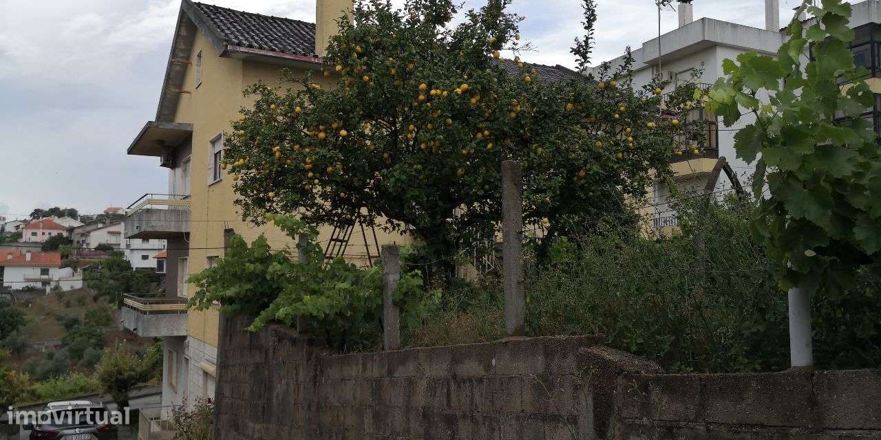 Moradia de R/C, 1º Andar, 2º Andar e Sótão em Proença-a-Nova-8