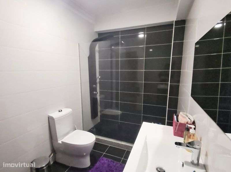 Apartamento T3 centro, renovado e garagem fechada - Grande imagem: 5/7