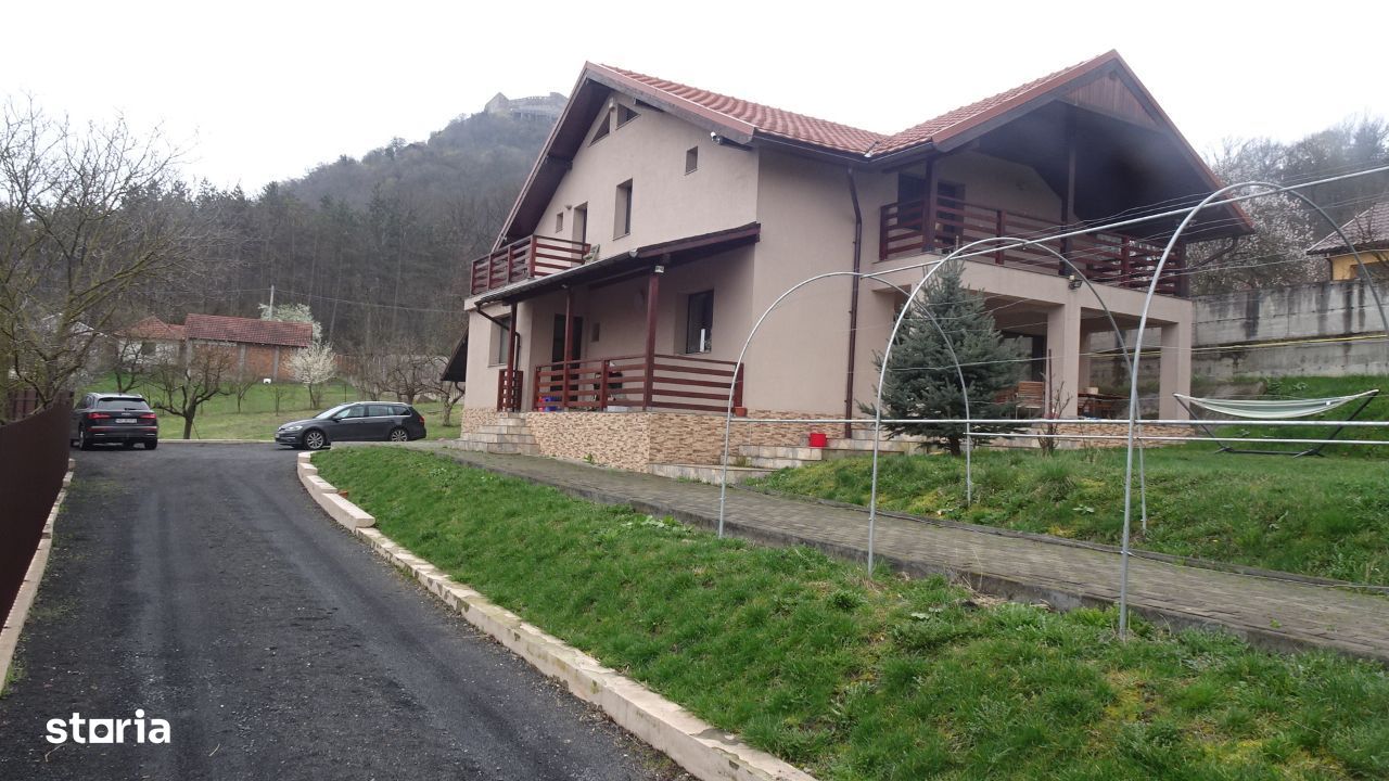 Vand casa in Deva, P+M + Garaj dublu separat, zona Viile Noi, 2042 mp