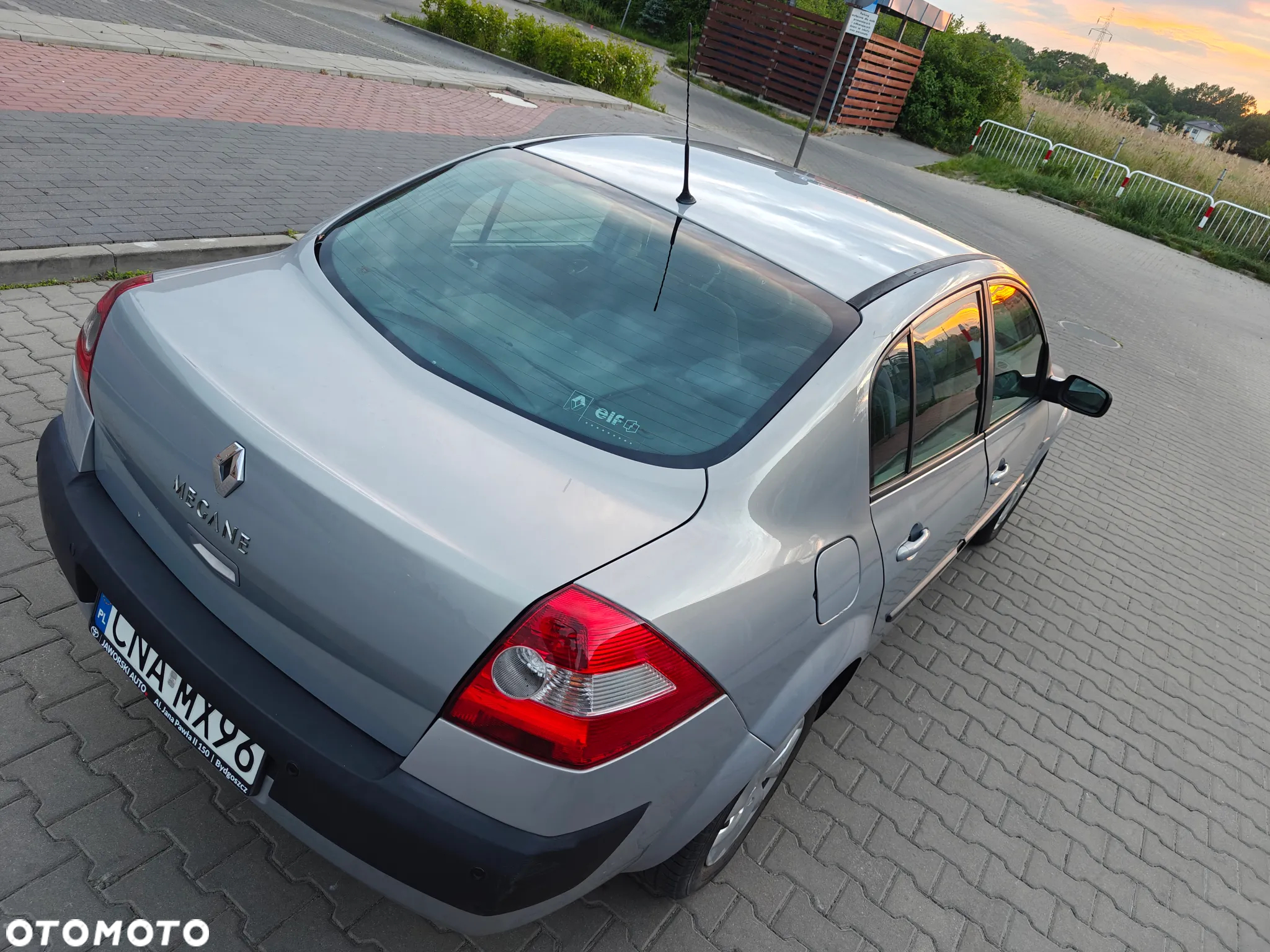 Renault Megane II 1.6 Confort Authentique - 4