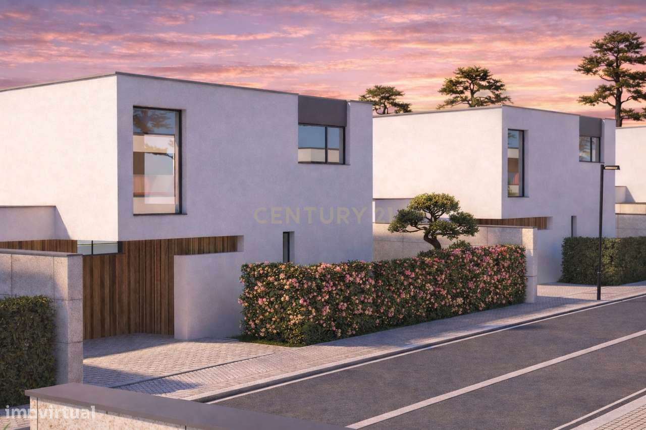 Moradia Isolada de Luxo Inteligente com Piscina Privativa - Condomínio-15