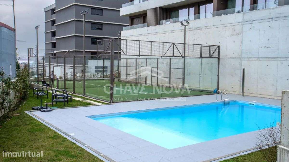 T2 c/ Garagem e Piscina em Oliveira do Douro-14