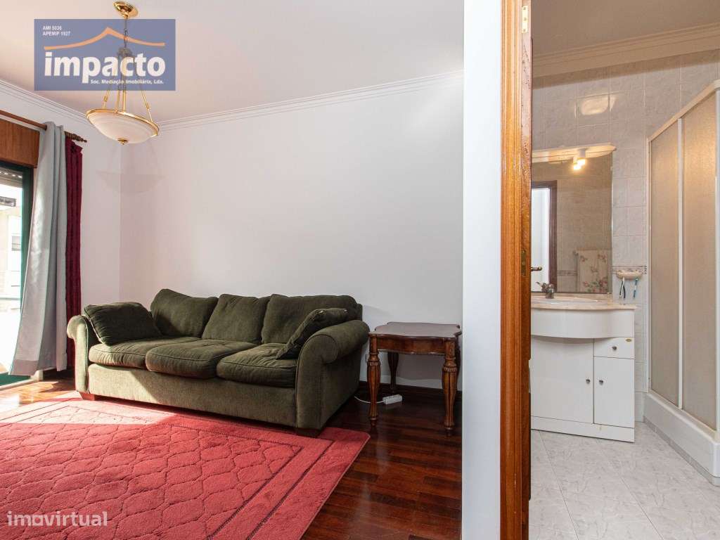 T3 Sobralinho, Ótimo estado, suite, arrecadação-7