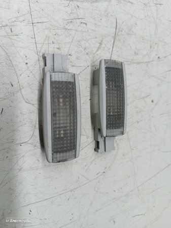 Luz De Cortesia Volkswagen Passat Variant (3B6) - 1