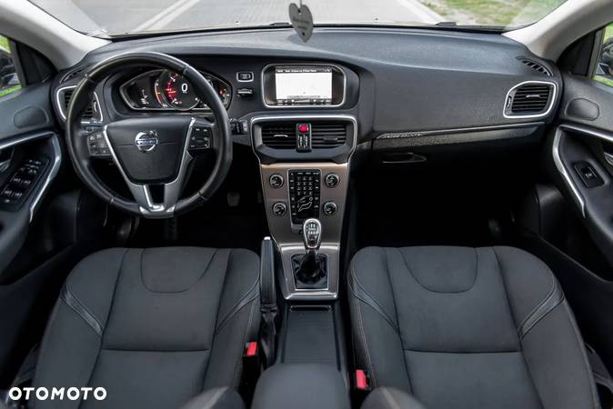 Volvo V40 - 13