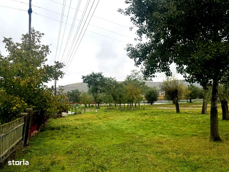 Adresa in Romania-  casa batraneasca demolabila cu 2050 mp teren-5