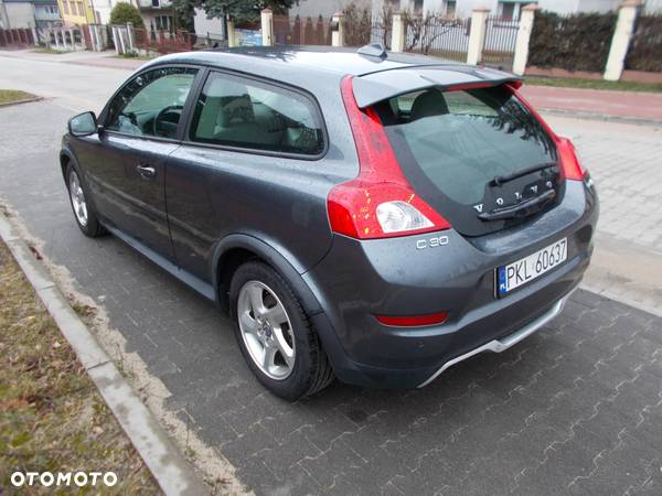 Volvo C30 D2 DRIVe Kinetic - 2