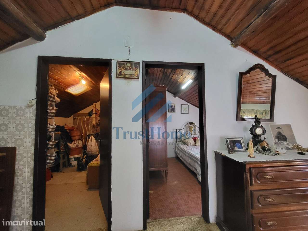 T4 com bastante potencial na Tojeira (Magoito) a 9min da praia...-18