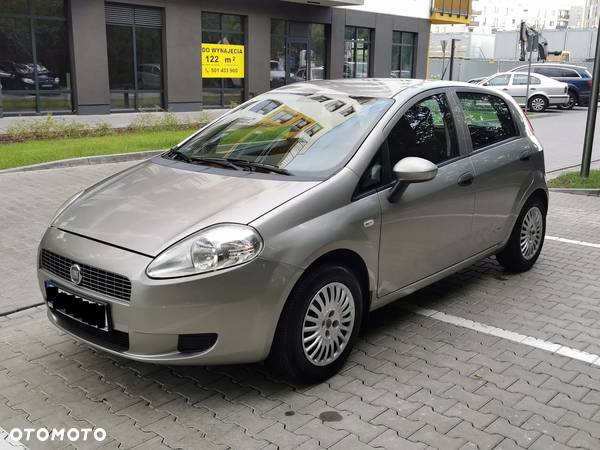 Fiat Grande Punto - 8