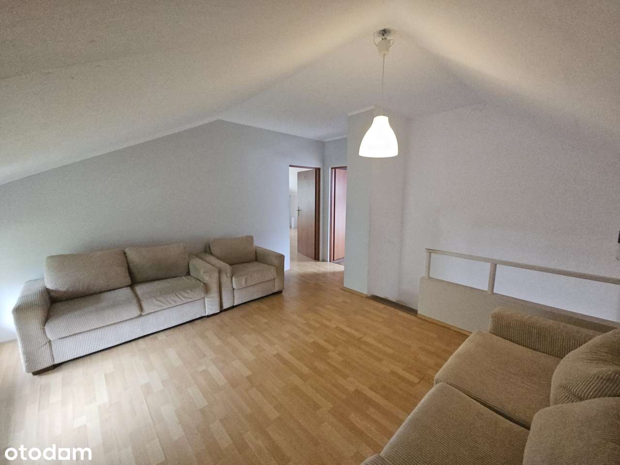 Dom parterowy z użytkowym poddaszem-5