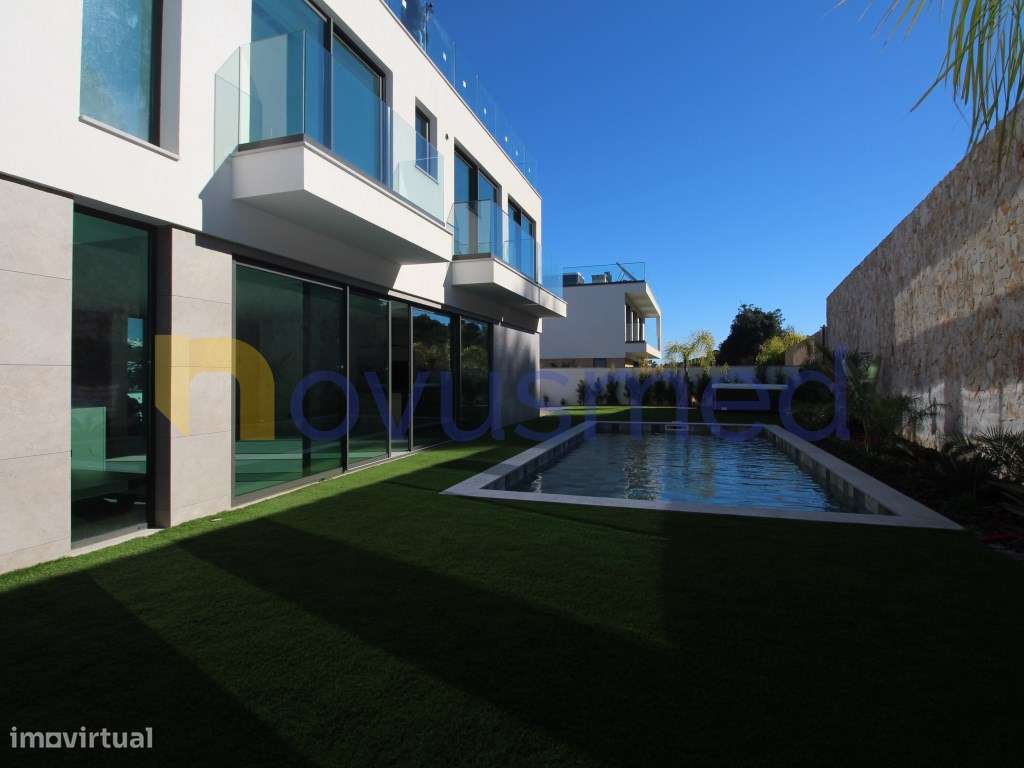 Moradia Contemporânea T4 com piscina na Marina de Albufeira - Grande imagem: 3/53