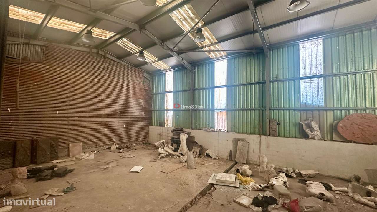 Armazém, Industria em Oliveira do Douro-17