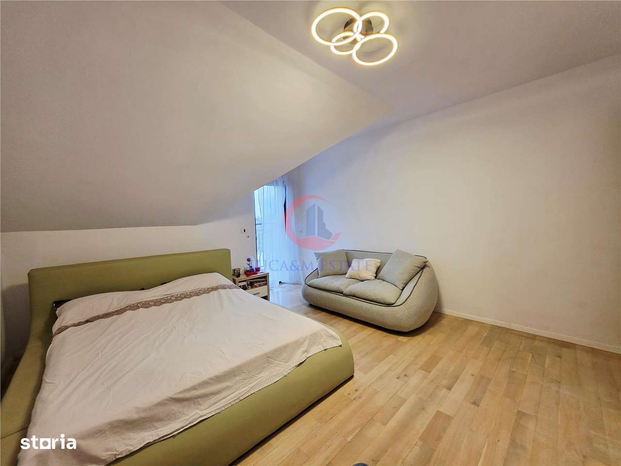 Vila, Cerneteaz, Teren Generos, Casa de Oaspeti, Beci, Garaj-13