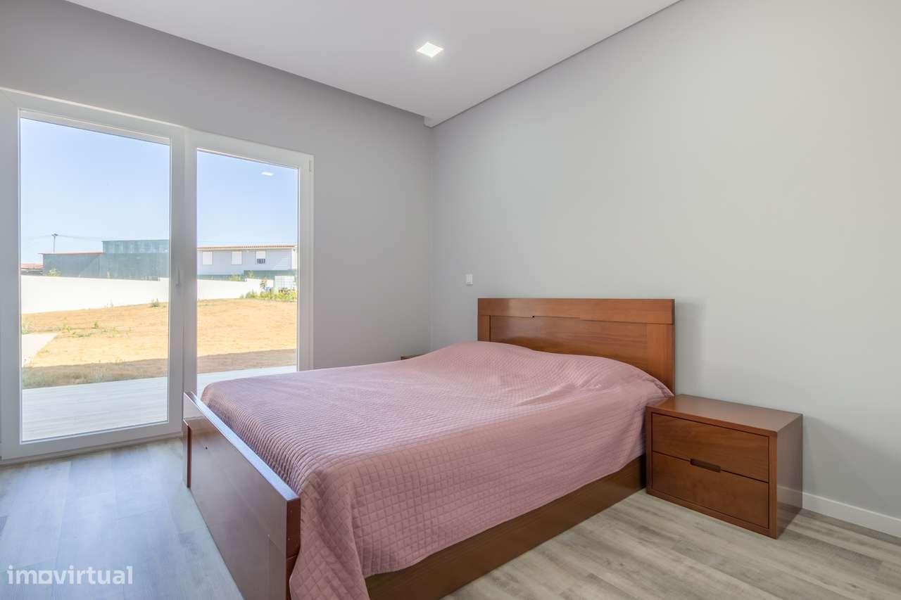 Vila Alegre / Fernão Ferro - Luxuosa moradia térrea T3 lote de 2775 m²-9