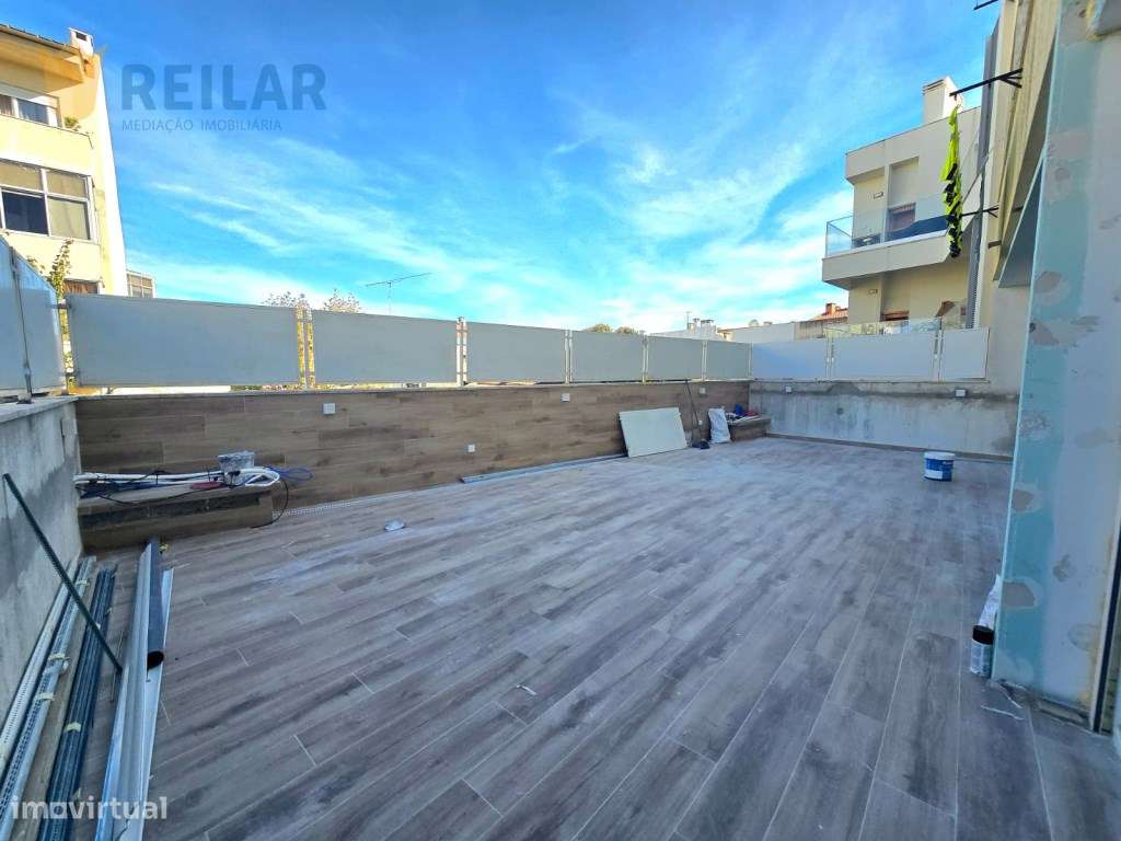 Santa Iria da Azóia - T3 Remodelado-25