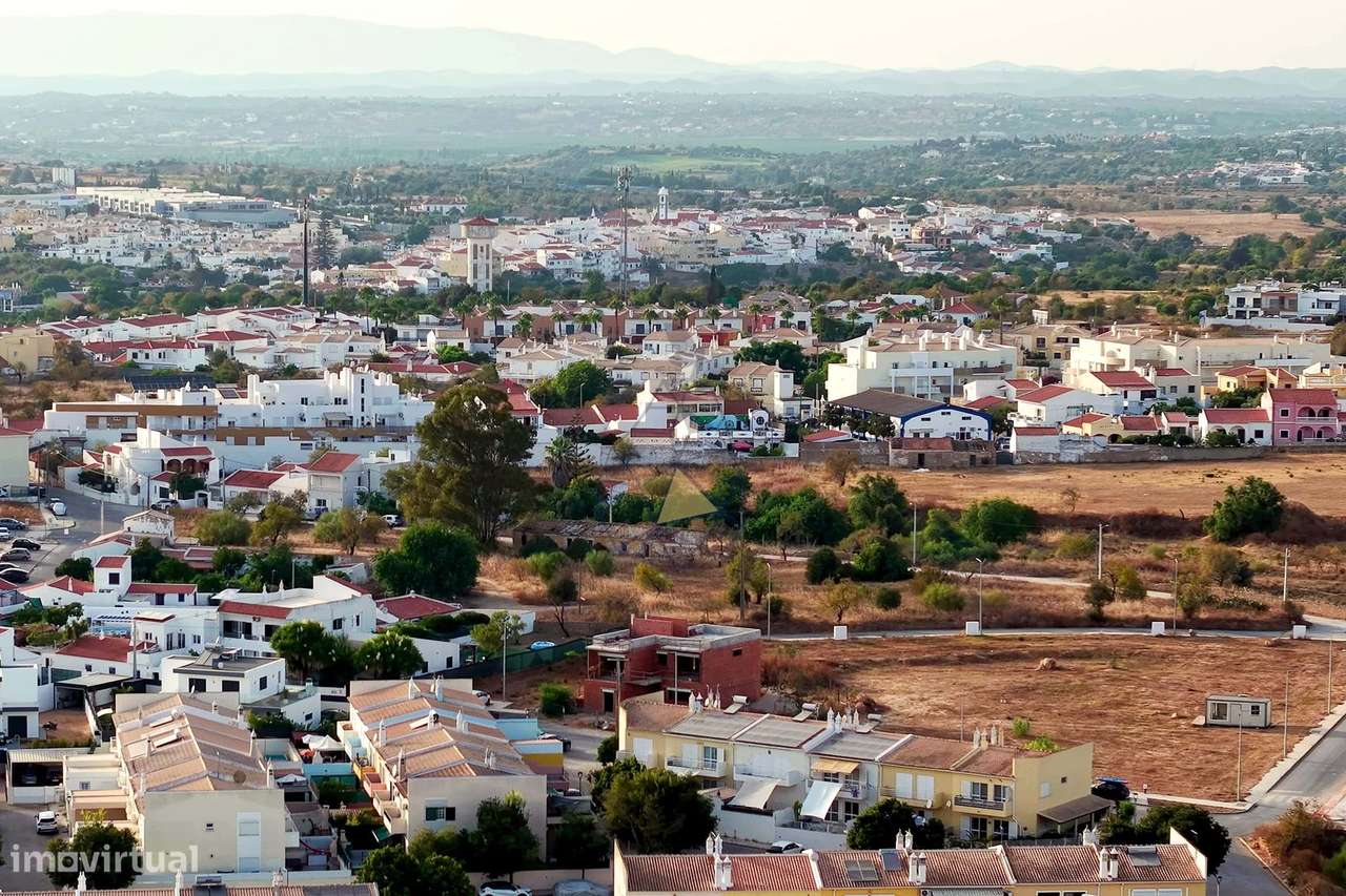 Lote de Terreno Urbano para a construção de 14 Moradias  em Pera - Arm - Grande imagem: 5/19