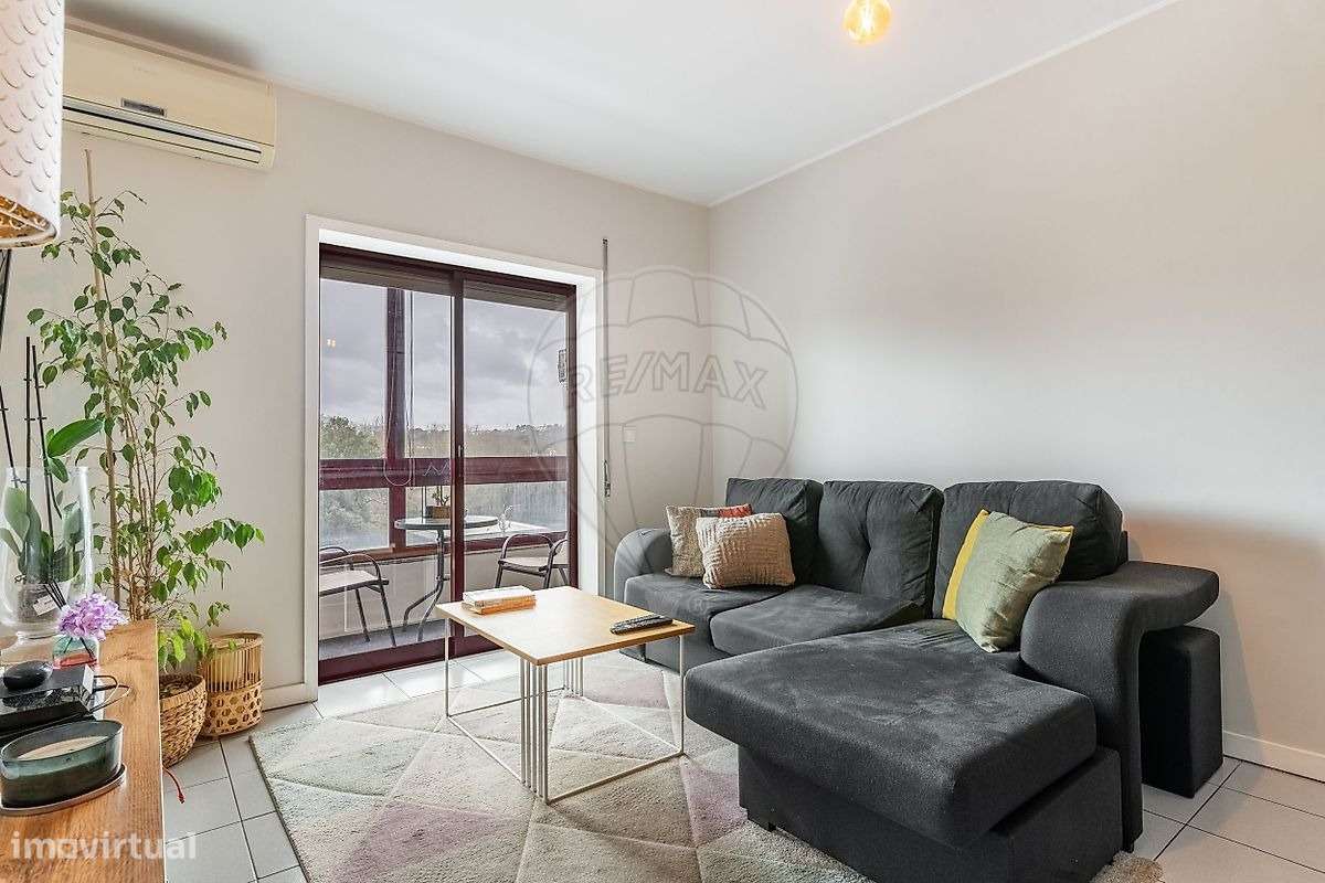 Apartamento T2 Remodelado em Lago, Amares - Grande imagem: 3/19