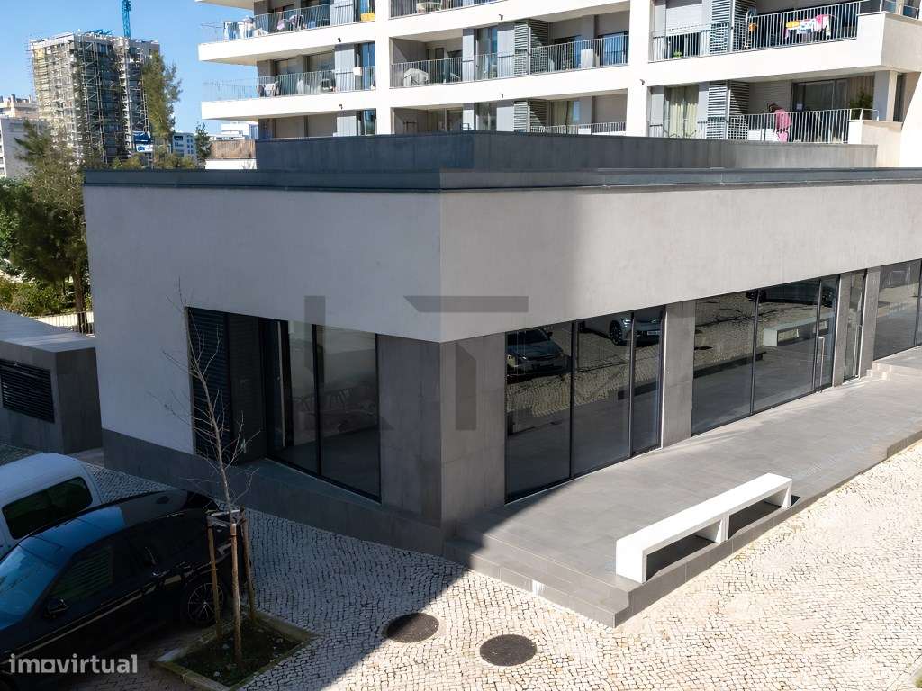 Fantástica Loja Com Rendimento Garantido na Avenida David Mourão Fe... - Grande imagem: 3/13