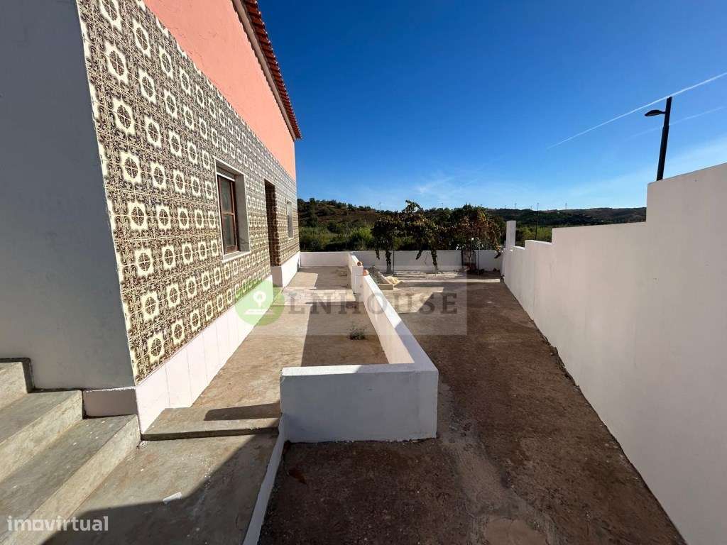 Moradia T3 com vista rio e campo, Almada de Ouro - Castro Marim - Grande imagem: 4/60