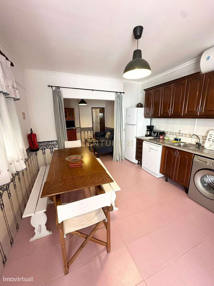 Moradia T3 junto ao porto de barcos de Escaroupim-1