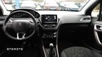 Peugeot 2008 1.2 Pure Tech Style S&S - 10