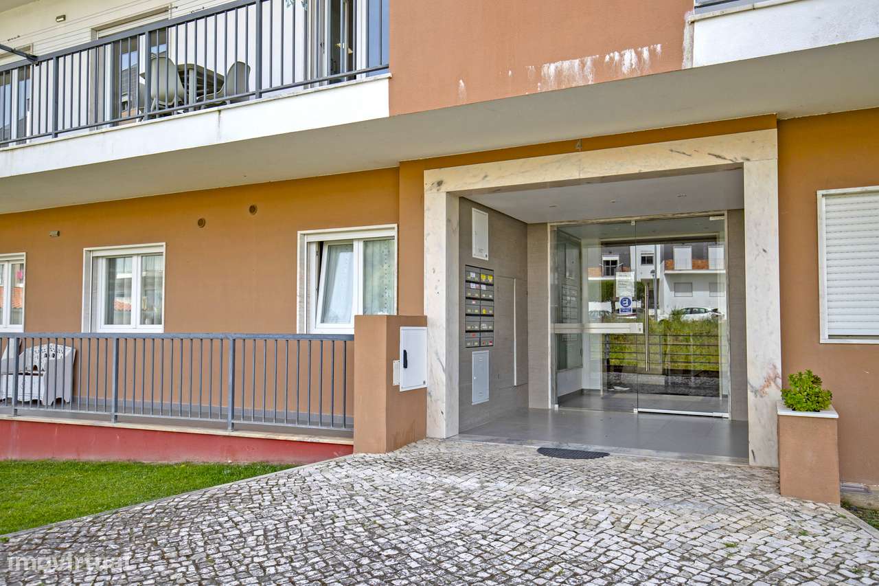 Apartamento T3 varanda estacionamento Corredoura Sesimbra-29