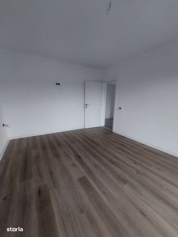 Casa de vanzare 2025 - Imagine principală: 5/5