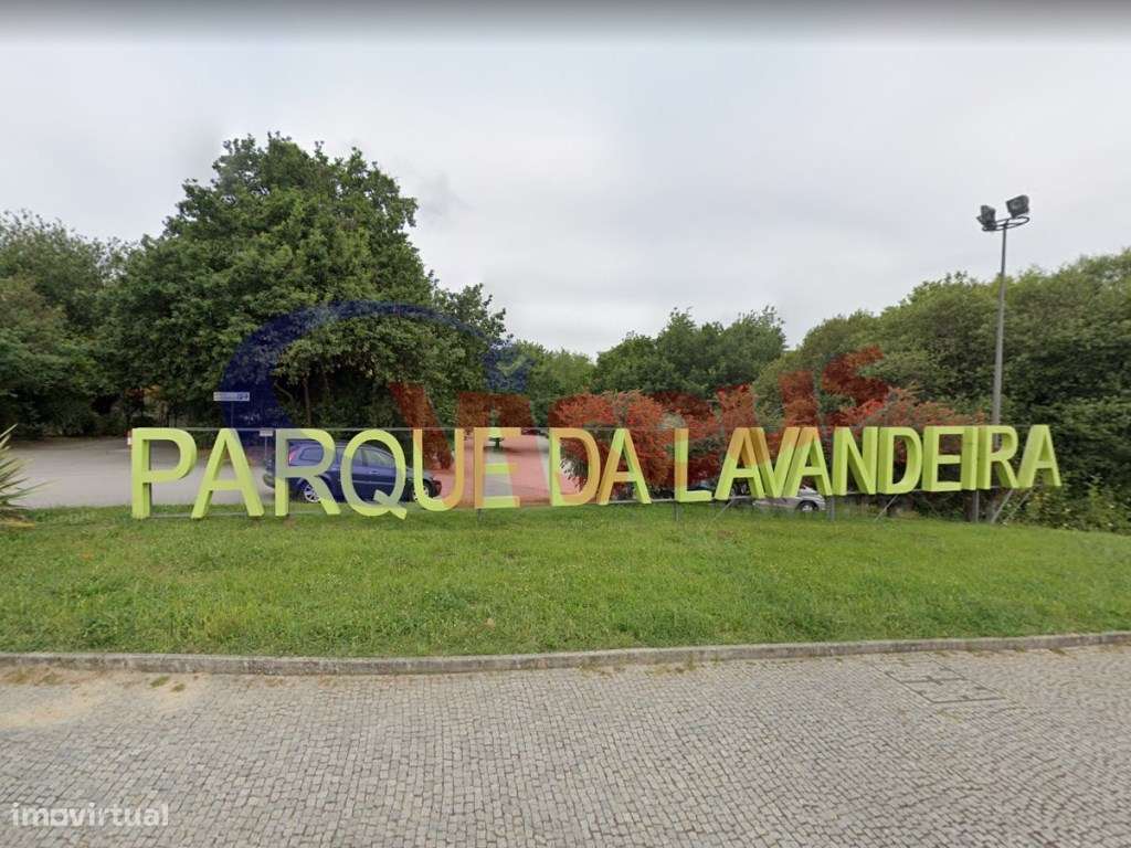 Apartamento T2 Novo Oliveira do Douro-11