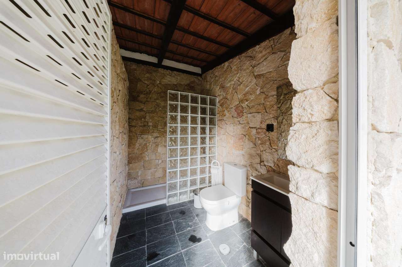 Moradia Independente T4 com Lote de 1.000 m2 em Fernão Ferro-12