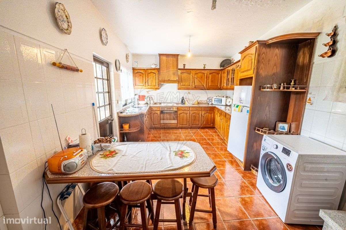 Moradia Individual T4 em Valdozende - Grande imagem: 4/19