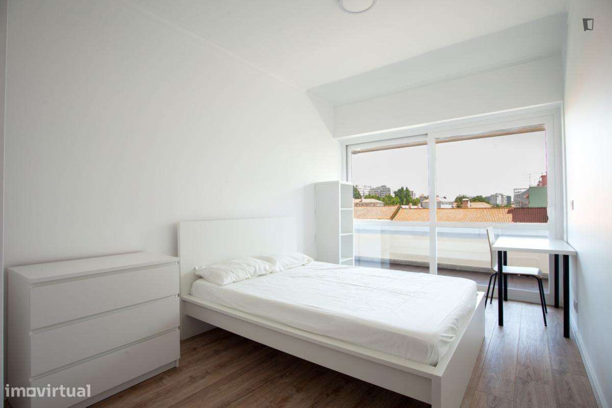 Quarto - localizado em Alvalade Lisbon - Grande imagem: 4/10