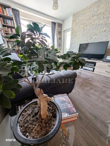 Apartament cu 3 camere 80 mp finisat semicentral-0