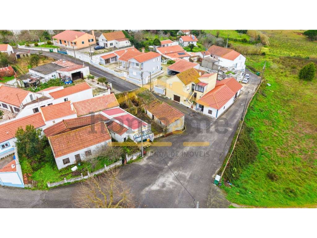 Moradia T2 -Zibreira de Fetais- Sobral de Monte Agraço-11