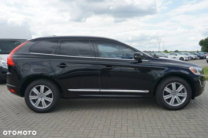 Volvo XC 60 T5 AWD Inscription - 4